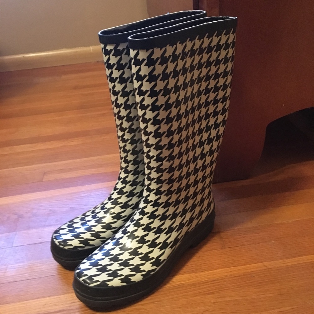 Houndstooth Rainboots